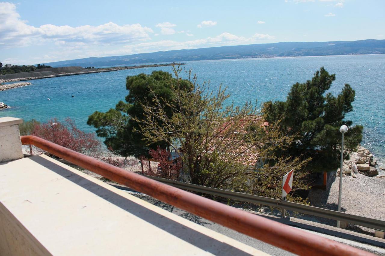 Apartment Blue Sea Dugi Rat Bagian luar foto